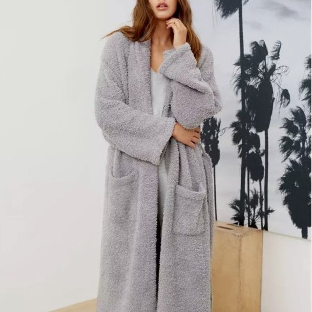 Barefoot Dreams Robe - Picture 7 of 7